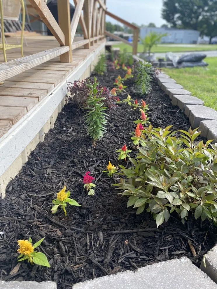 Custom landscaping services with custom design in Warner, OK by Crabtree’s Cutting Edge