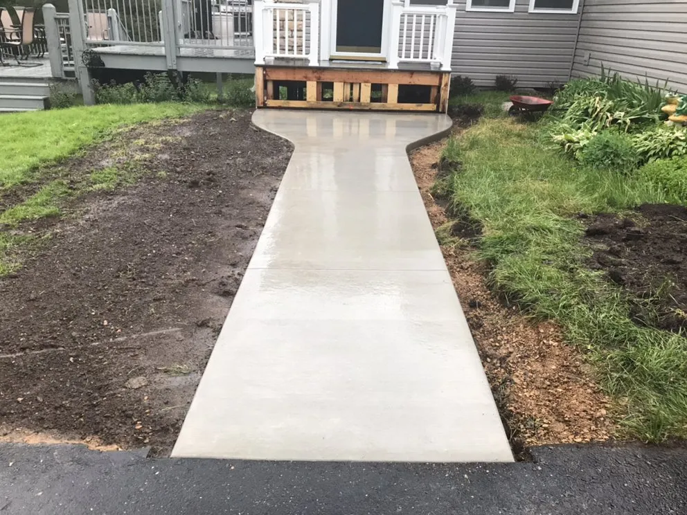 Top-rated garden landscaping experts serving Hudson, WI - Craft Concrete and Landscaping