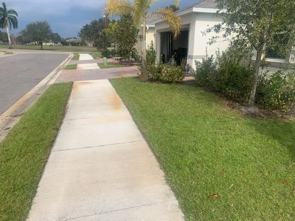 Top-rated landscape design in Port Charlotte, FL by Crafts Lawn Care