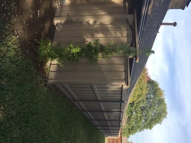 Reliable landscape installation for year-round maintenance across Dallas, TX - Craftsman Fence & Deck