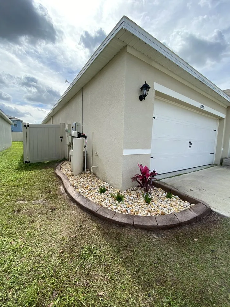 Reliable landscaping services in Orlando, FL - Crafty Curbers