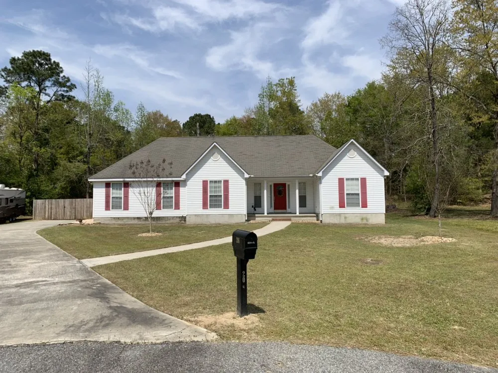 Local garden landscaping in Perry, GA by Craig Lawn Service