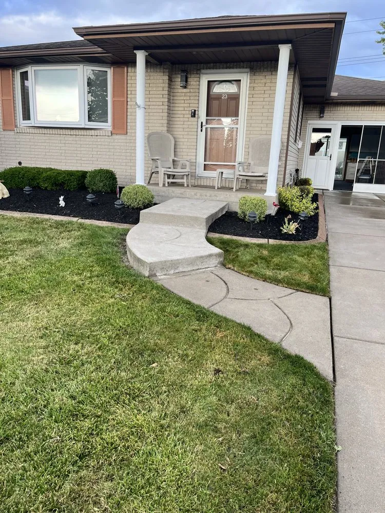 Affordable lawn care service near you across West Seneca, NY - Craig’s Cutting Edge