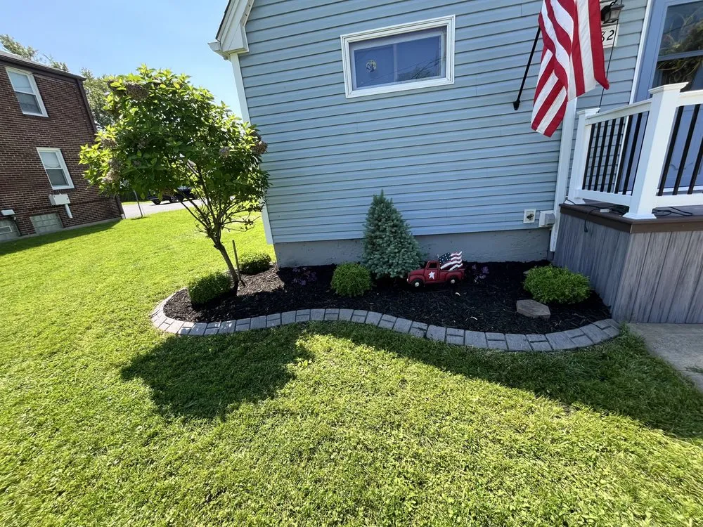 Top-rated residential landscaping for year-round maintenance in West Seneca, NY by Craig’s Cutting Edge