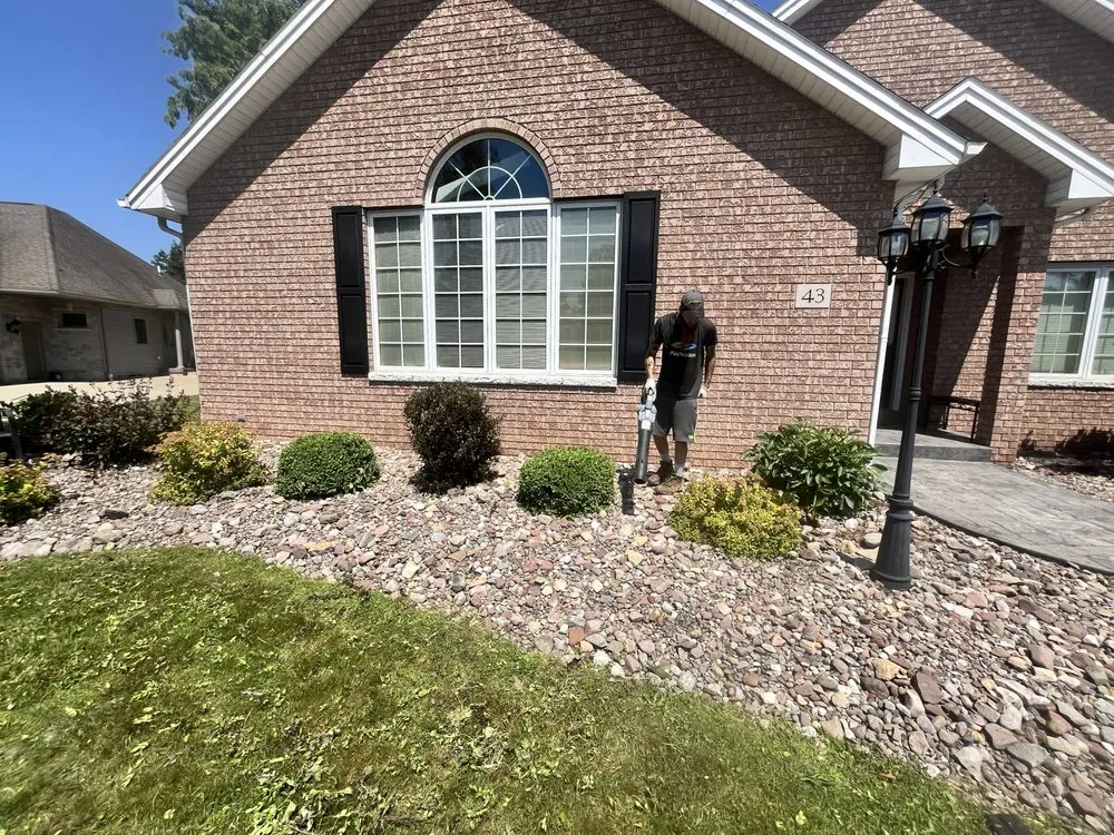 Professional outdoor landscaping for outdoor upgrades in West Seneca, NY by Craig’s Cutting Edge