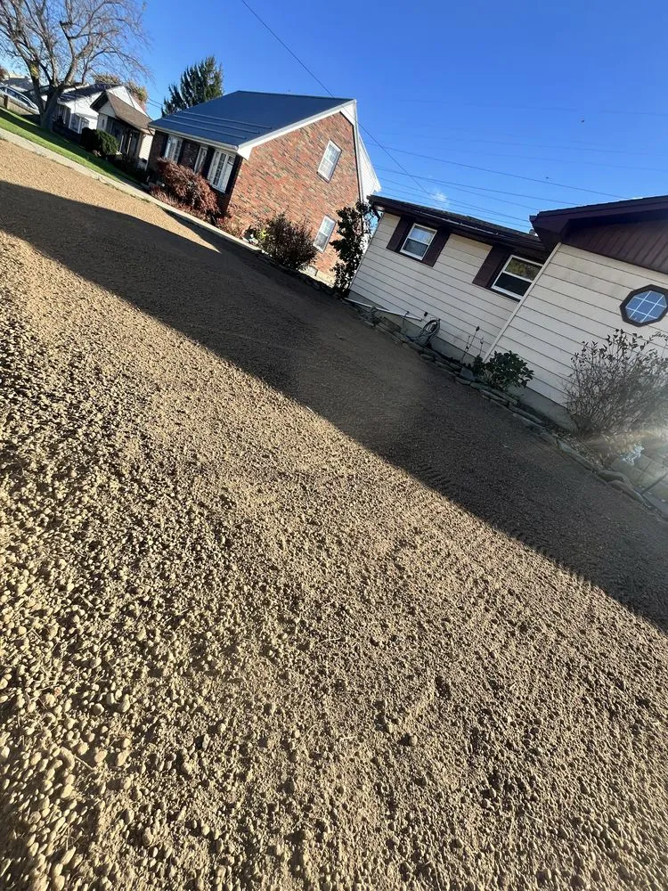 Custom yard maintenance for residential properties in West Seneca, NY by Craig’s Cutting Edge