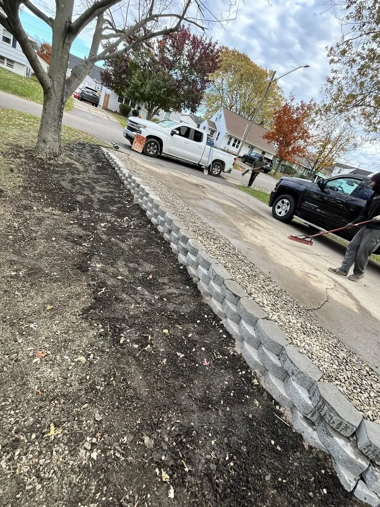 Trusted lawn mowing service experts serving West Seneca, NY - Craig’s Cutting Edge