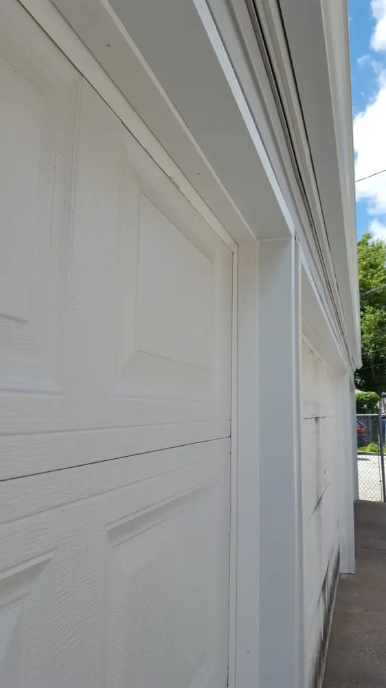 Custom yard maintenance for beautiful yards across Chicago, IL - Crain Development