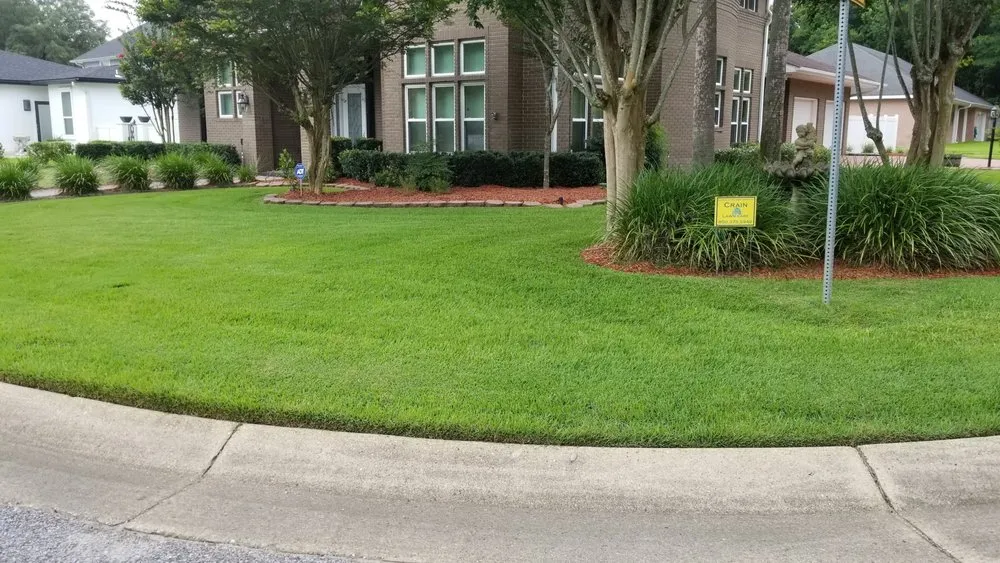 Custom garden landscaping in Pensacola, FL by Crain Lawn Care