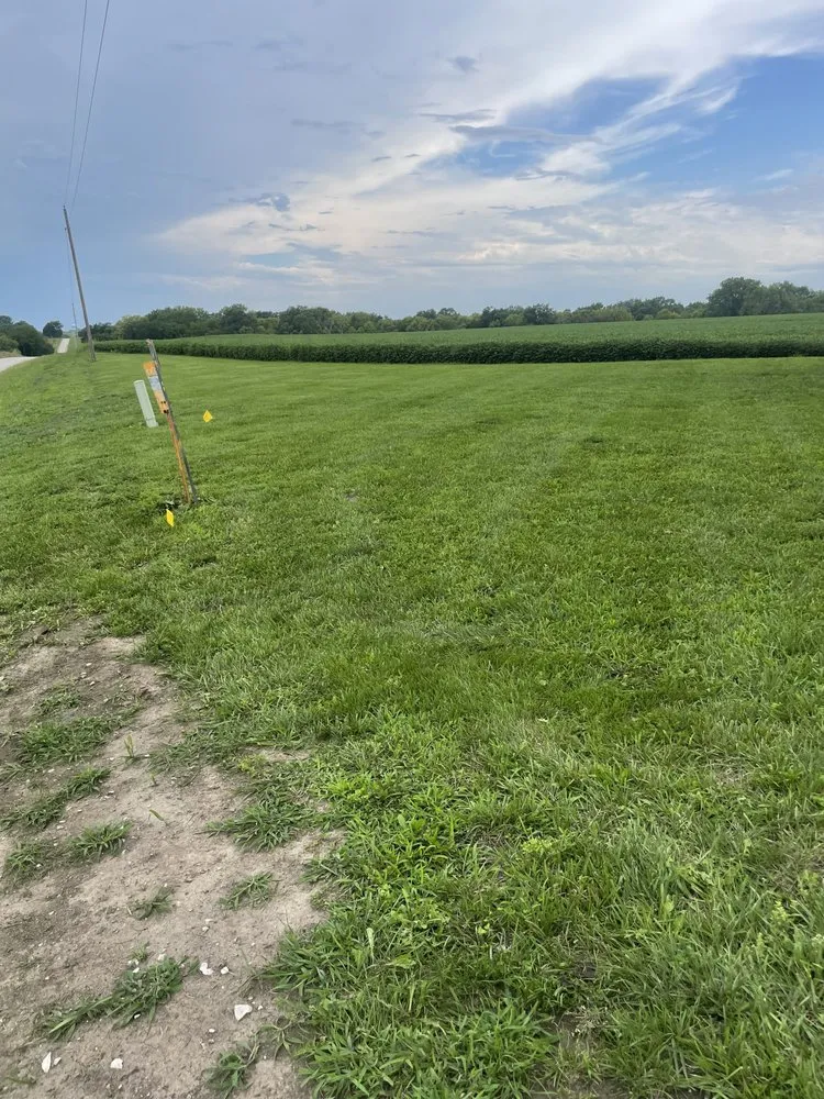 Custom residential landscaping for beautiful yards in Chillicothe, MO by Cranmers Lawn Care and Mowing