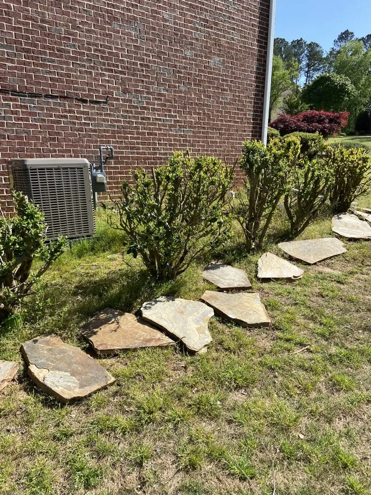 Professional lawn mowing service in Fayetteville, GA - Crasian Decking & Landscaping