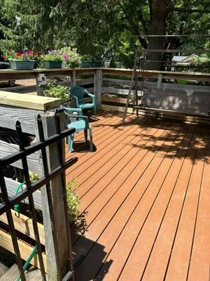 Crasian Decking & Landscaping Logo