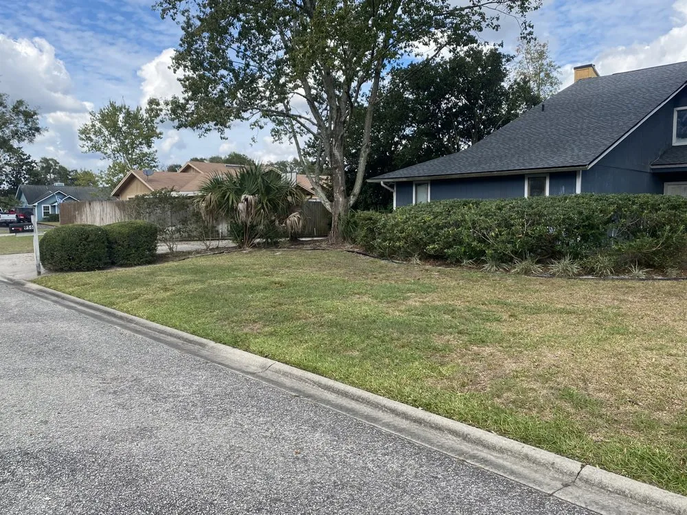 Local yard cleanup service experts serving Jacksonville, FL - Crawford Cares Lawn Maintenance