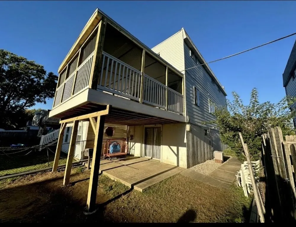 Professional lawn care service experts serving Hammonton, NJ - Crawford Enterprise