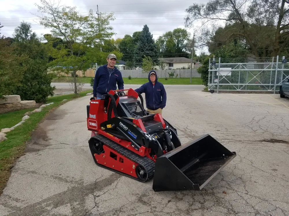 Top-rated yard maintenance in Milwaukee, WI - Crawford Tree & Landscape Services