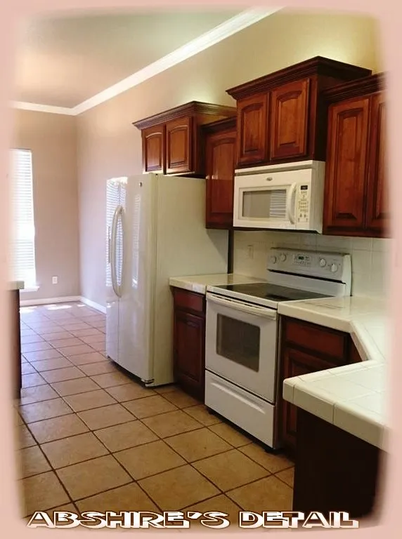 Trusted lawn care service experts serving Crowley, LA - Crazy Consistent Cleaning Service