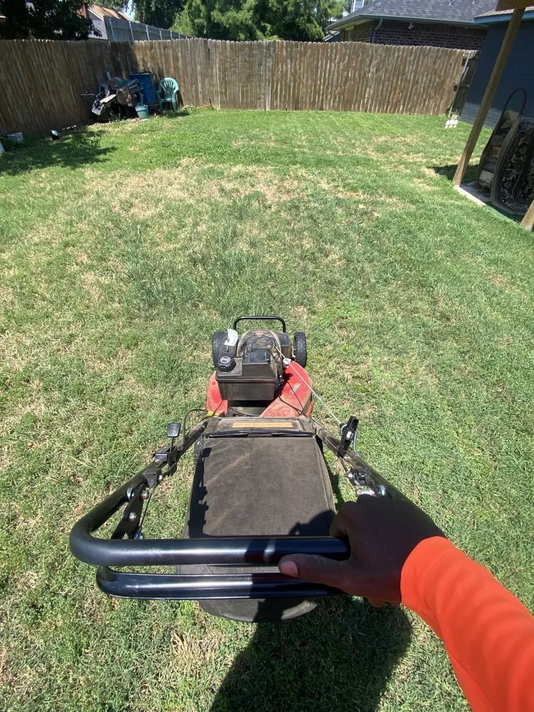 Local lawn mowing service in Edmond, OK - Crazy Cutz Landscaping
