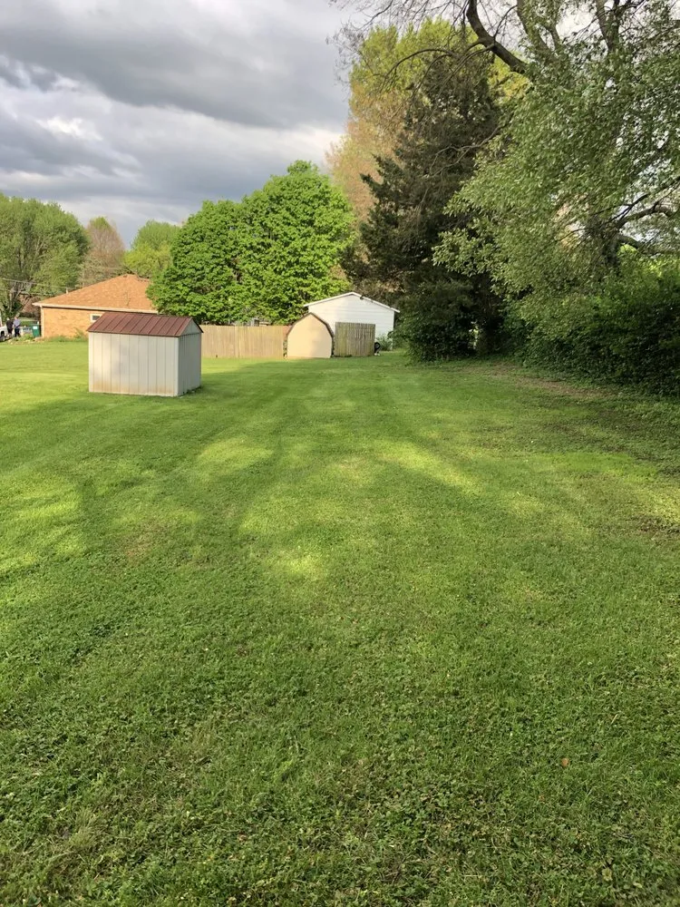 Trusted lawn care service in Summerville, SC - Crazy G Lawn Service