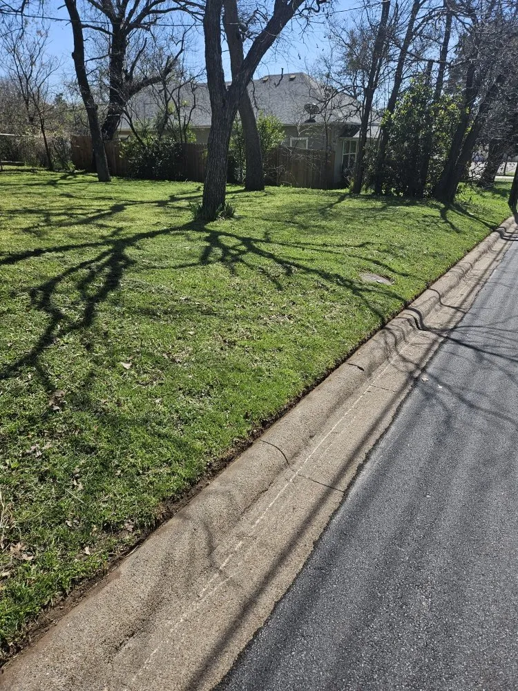 Affordable lawn mowing service for beautiful yards across Hudson Oaks, TX - Crazy Grass Lawn Care