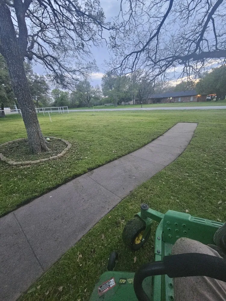 Professional outdoor landscaping for homes in Hudson Oaks, TX by Crazy Grass Lawn Care