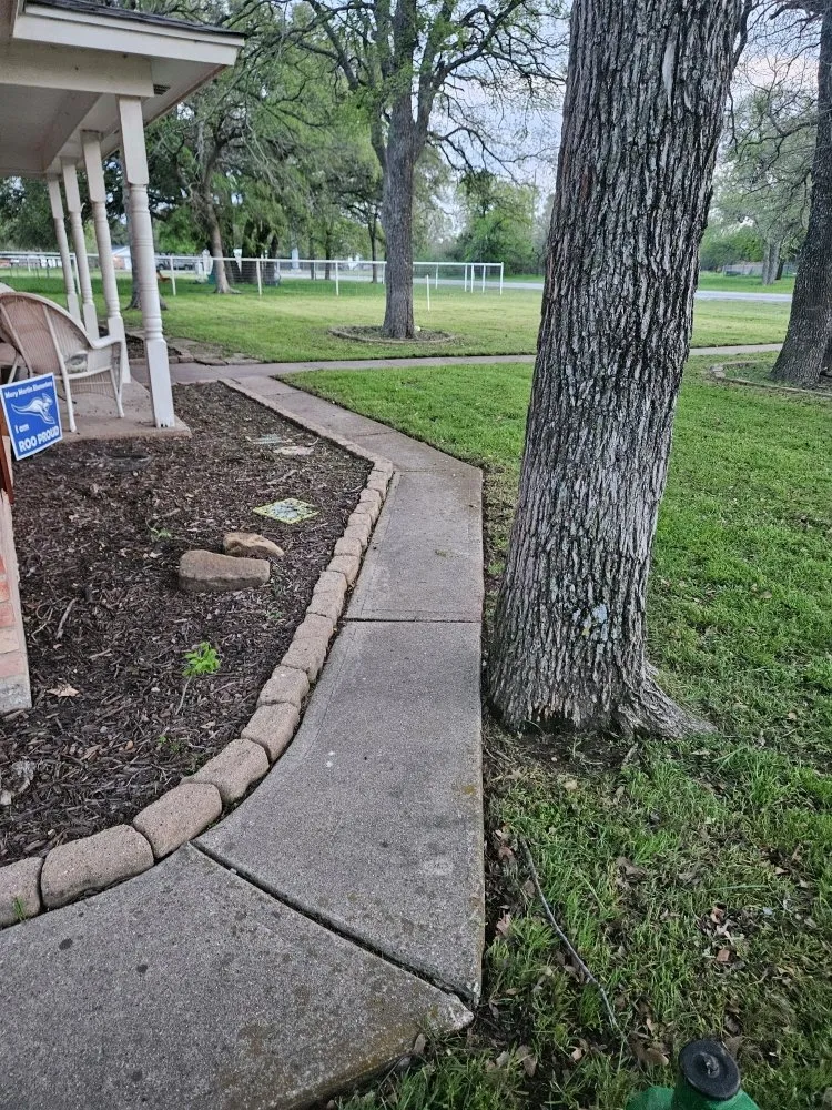 Local landscape design in Hudson Oaks, TX - Crazy Grass Lawn Care