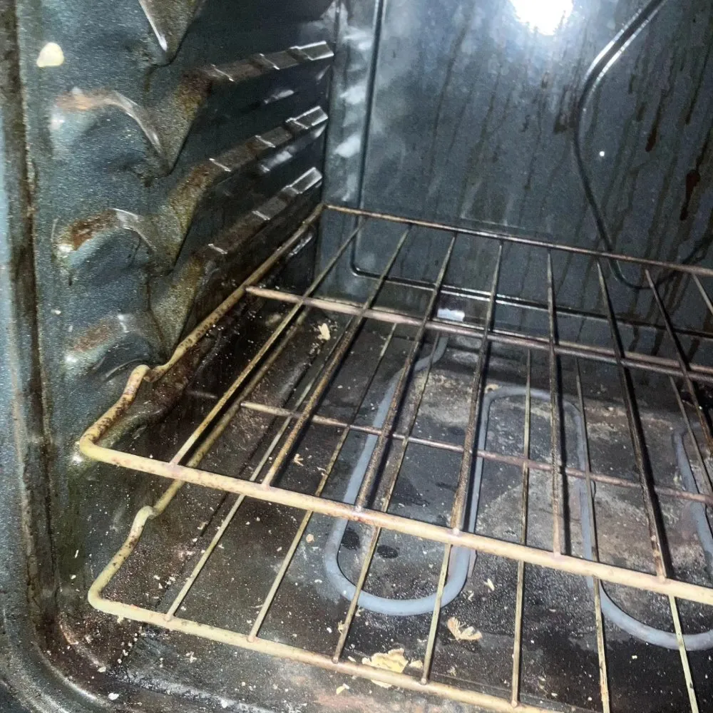 Top-rated yard maintenance experts serving Interlachen, FL - Crazyhouse Lawn and home services LLC