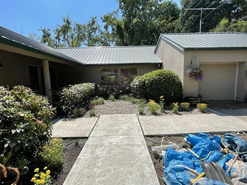 Local yard cleanup service experts serving Terrebonne, OR - CRB Construction