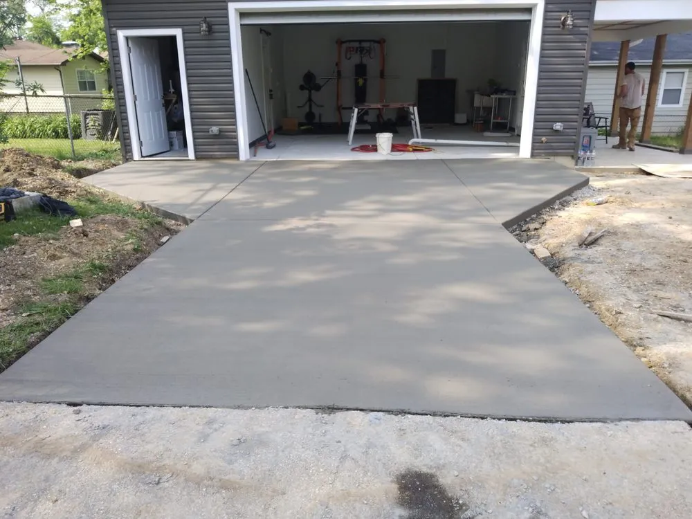 Affordable lawn care service near you across Saint Peters, MO - Creamer Construction