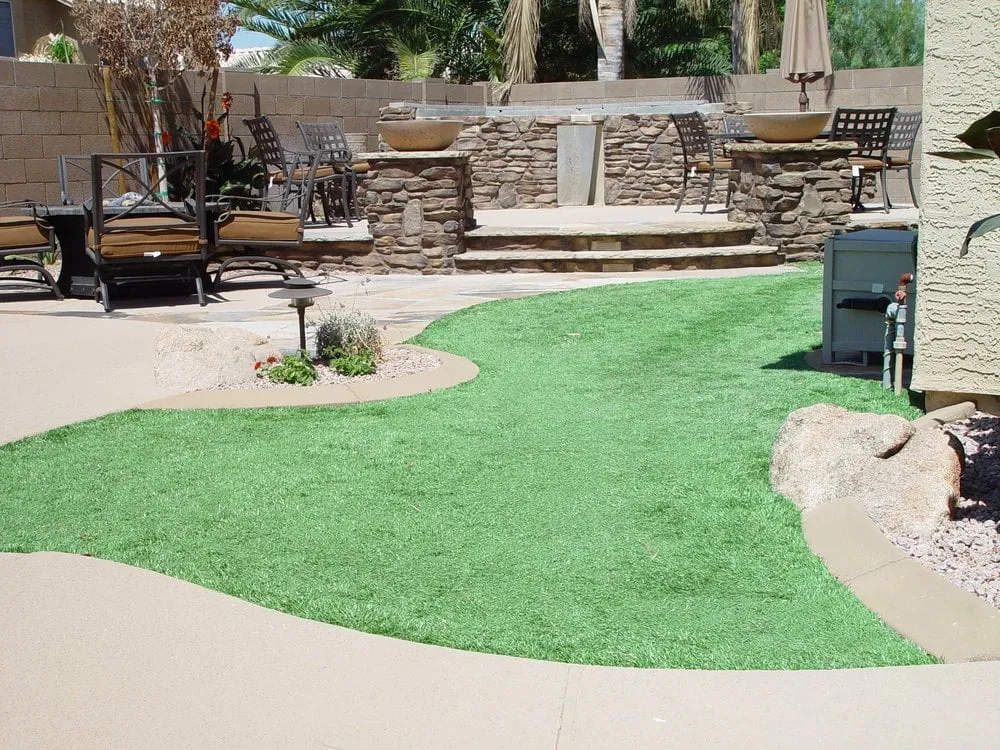 Custom yard cleanup service in Gilbert, AZ by Create A Curb