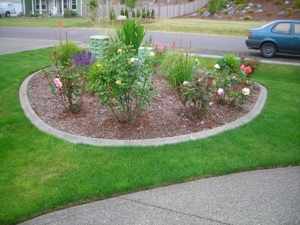 Local landscape design for year-round maintenance in Lacey, WA by Create-A-Curb