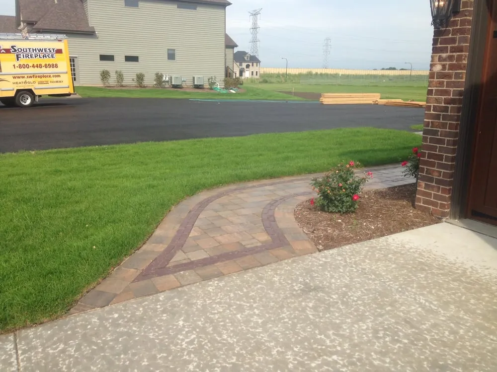 Top-rated lawn care service in Cortland, IL - Createscape