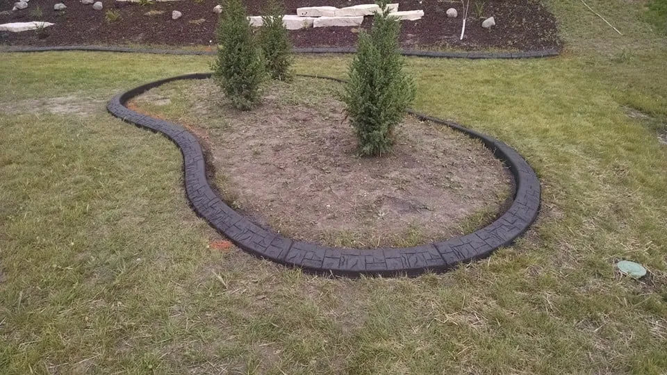 Expert landscape design in Mount Pleasant, WI by Creative Borders