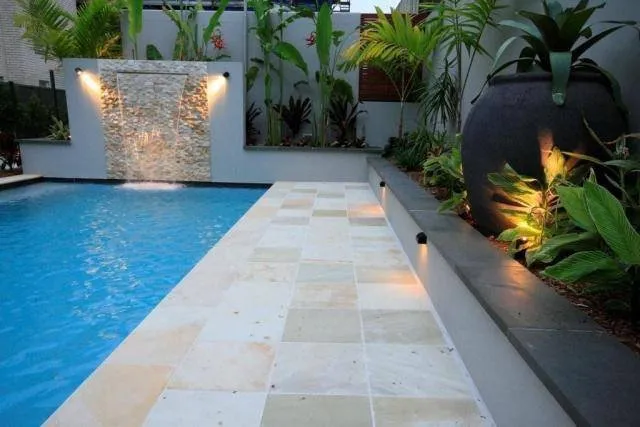 Top-rated yard maintenance experts serving Plainview, NY - Creative Century Stonewall Masonry