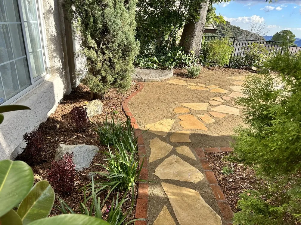 Professional lawn care service in La Crescenta-Montrose, CA - Creative Concepts Landscape