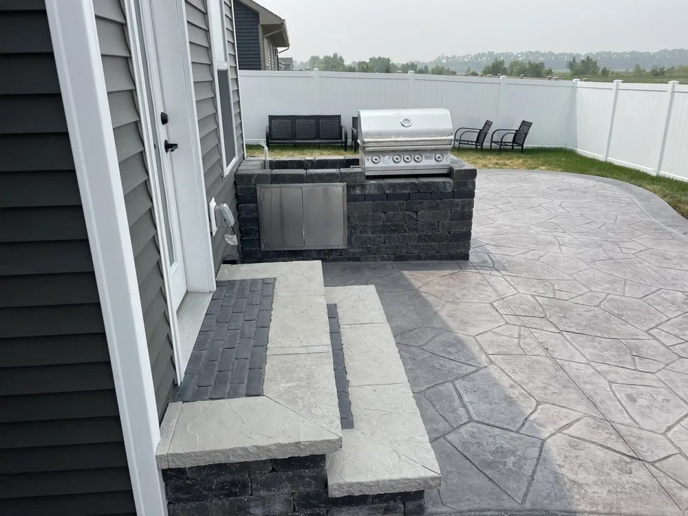 Top-rated residential landscaping in Loves Park, IL - Creative Concrete and Landscaping