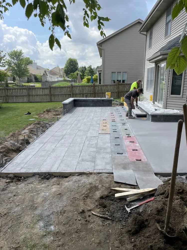 Top-rated lawn care service experts serving Loves Park, IL - Creative Concrete and Landscaping