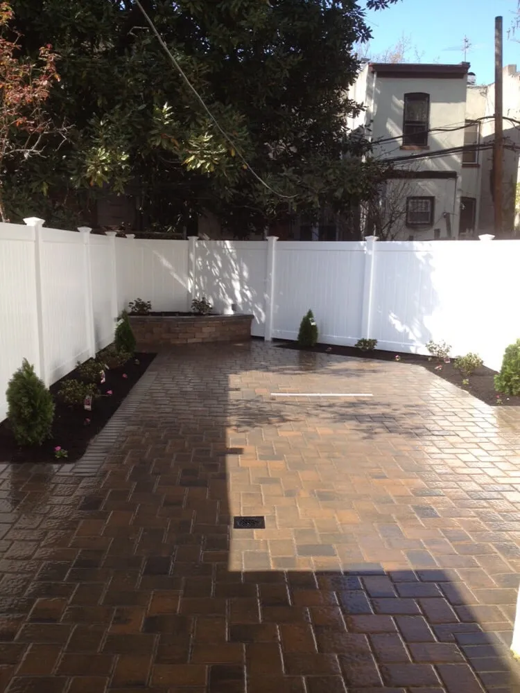 Expert garden landscaping for beautiful yards in Westbury, NY by Creative Contracting