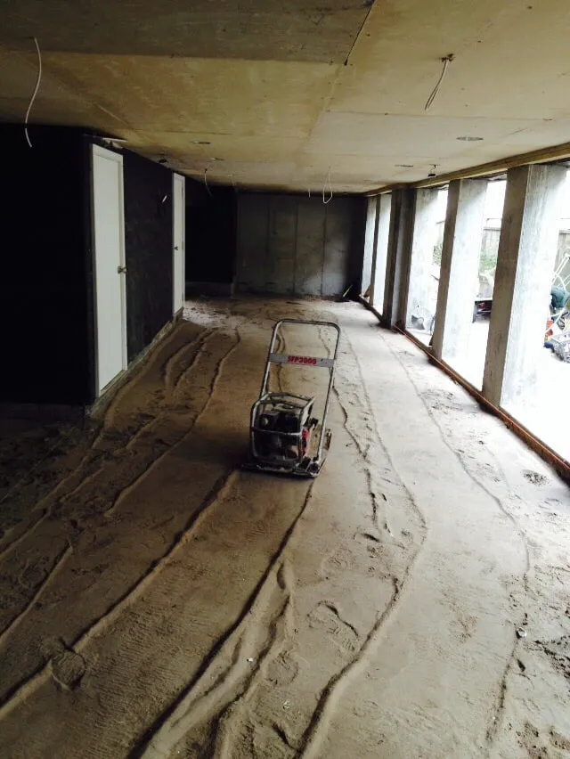 Reliable lawn care service in Westbury, NY - Creative Contracting