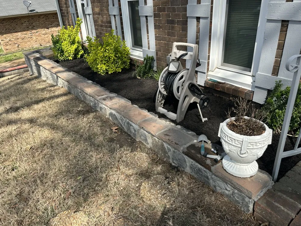 Custom landscape design with custom design in Memphis, TN by Creative Contractor