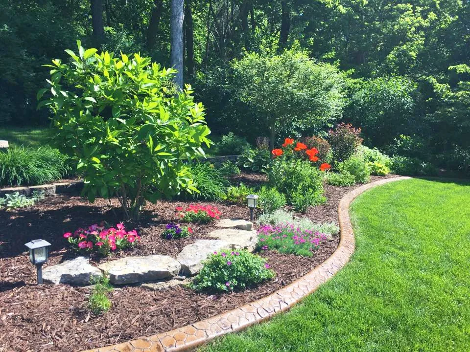 Top-rated garden landscaping in Rochester, MN - Creative Curb Appeal