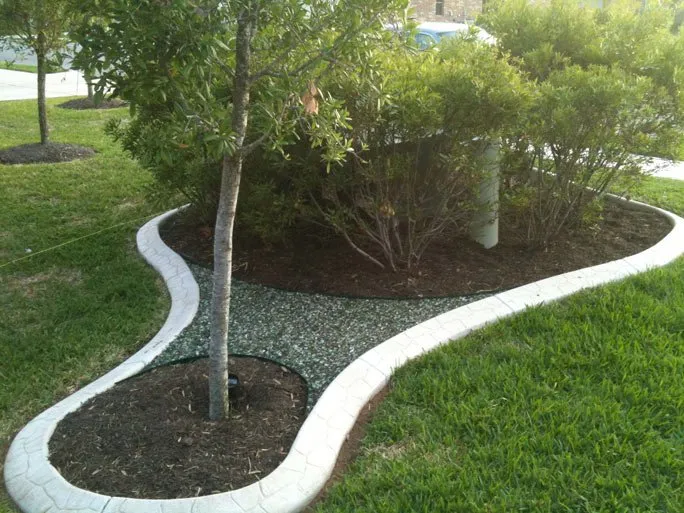 Local garden landscaping in Austin, TX - Creative Curbing