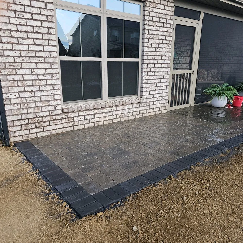 Reliable garden landscaping for residential properties across Clarksville, TN - Creative Curves