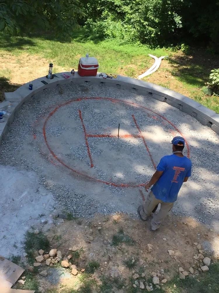 Professional residential landscaping in Clarksville, TN - Creative Curves