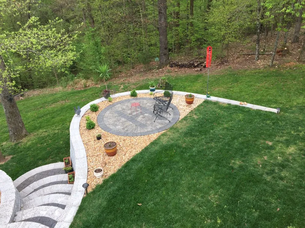 Local landscaping services in Clarksville, TN - Creative Curves