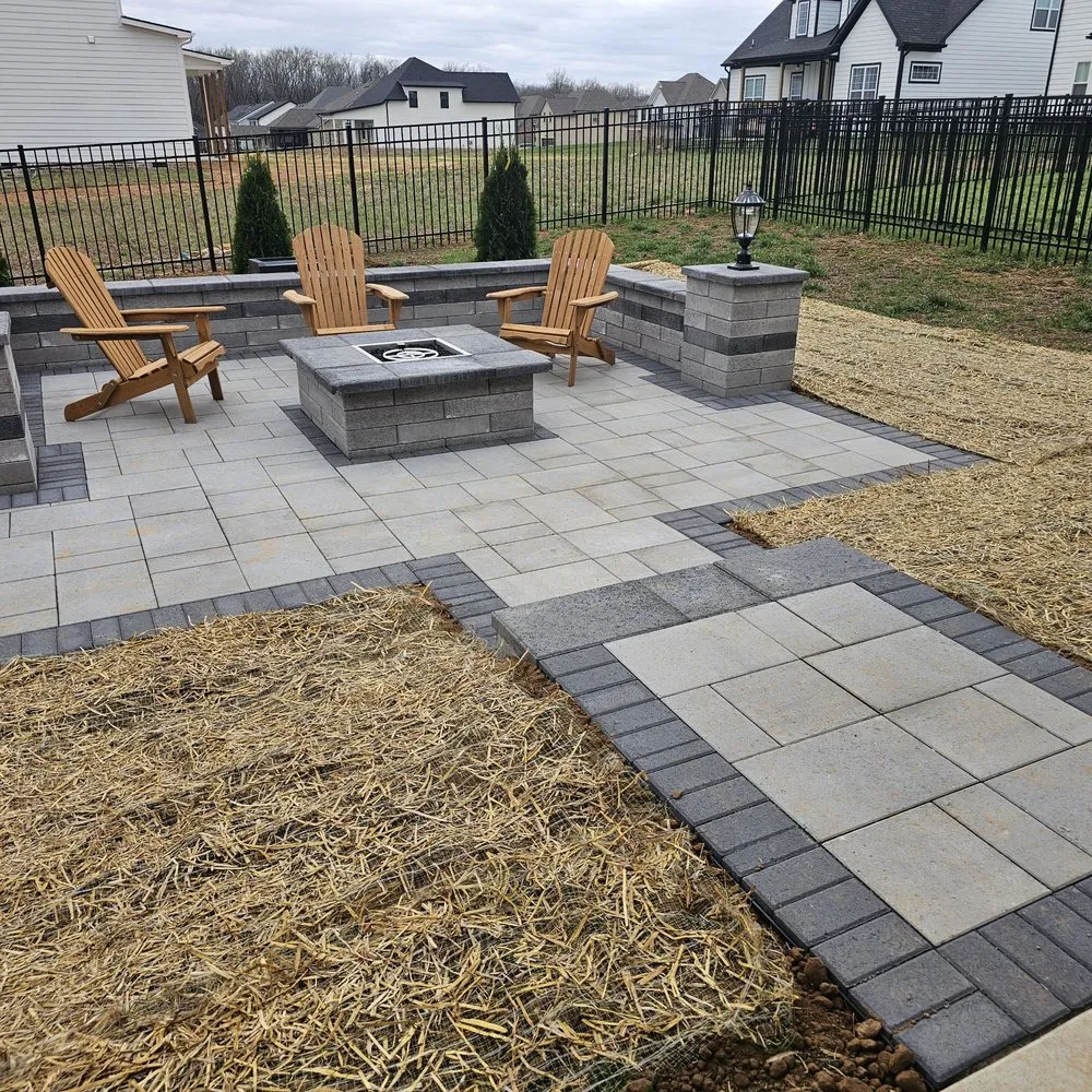 Expert landscape installation in Clarksville, TN - Creative Curves