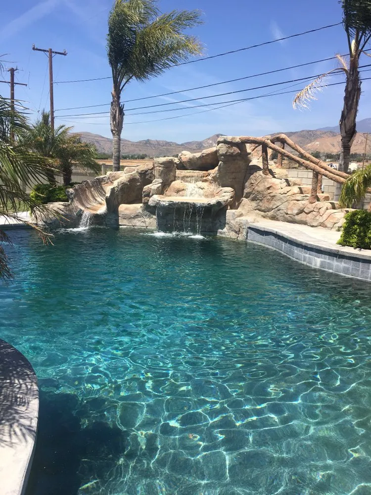 Professional yard cleanup service in Beaumont, CA - Creative Design Pools & Landscape