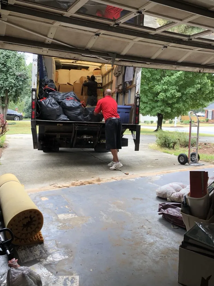 Custom outdoor landscaping experts serving Riverdale, GA - Creative Designz Landscaping & Home Improvement