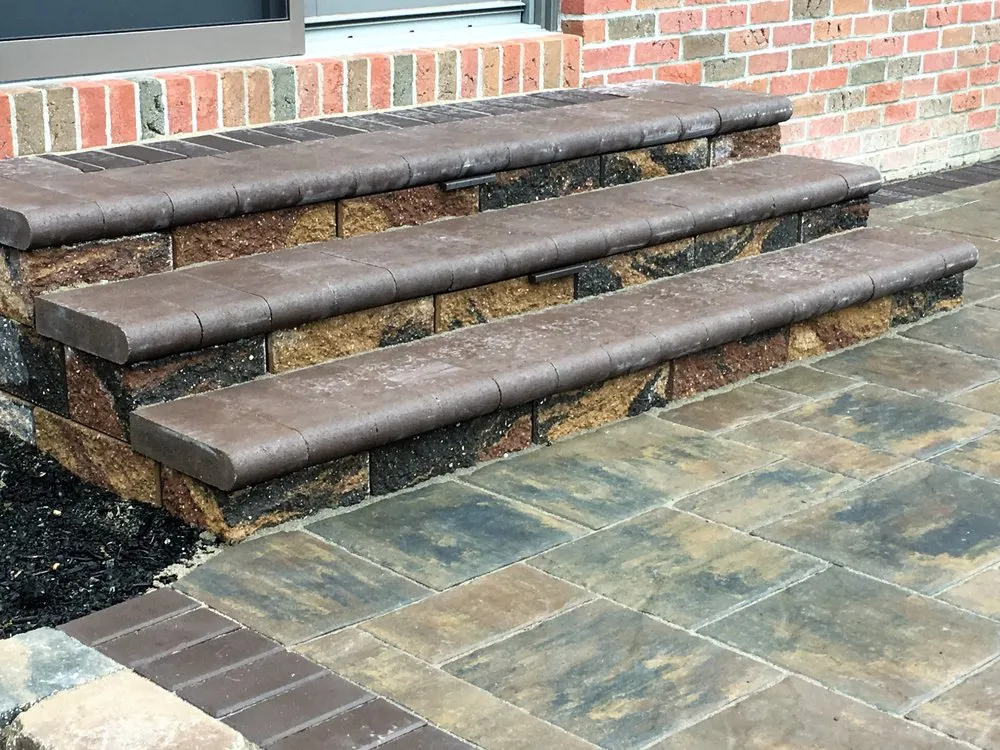 Expert lawn care service in Columbus, OH - Creative Earthscapes Inc, Outdoor Living Design and Build