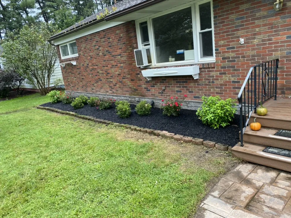Professional residential landscaping experts serving Schenectady, NY - Creative Edge Landscapes