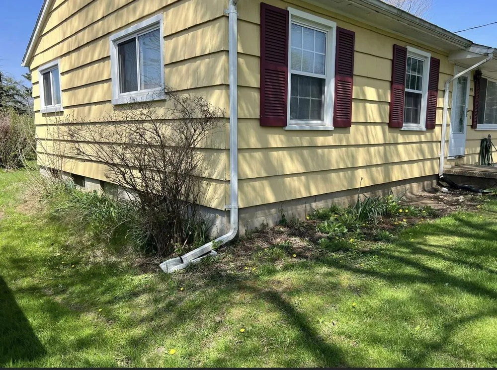 Trusted outdoor landscaping with custom design in Mansfield, OH by Creative Edge Landscaping and Designs